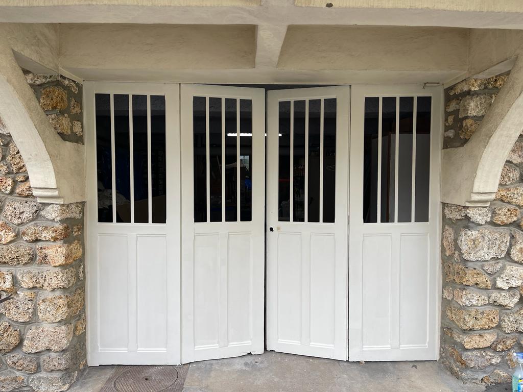 Renovation de portes en bois classées à Maisons-Laffitte