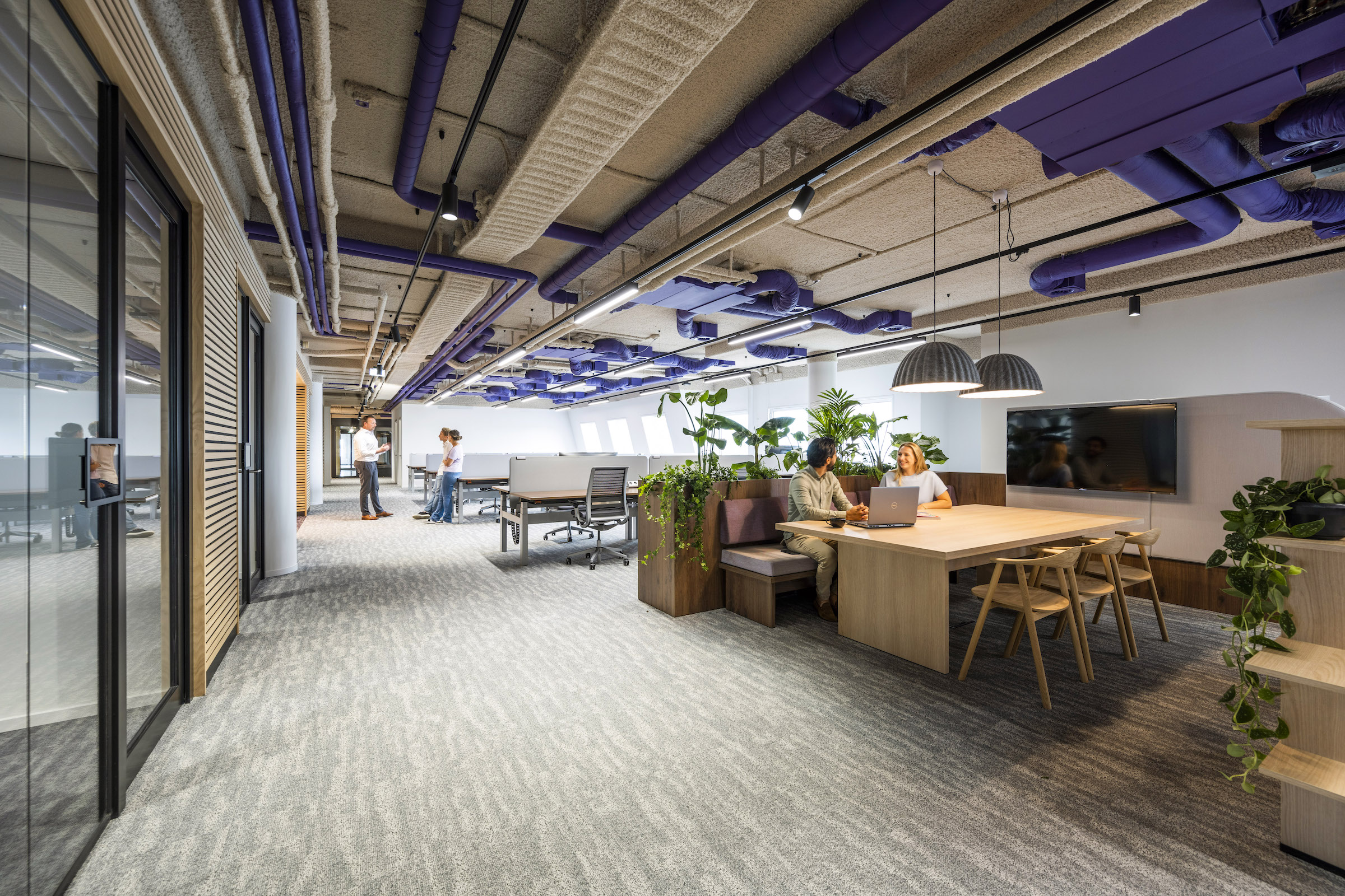 Aménagement de bureaux à Paris : rénover vos espaces de travail avec le Réseau PERPAL